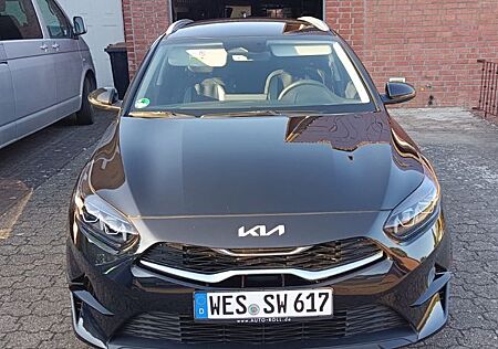 Kia Cee'd gebraucht kaufen Kia Cee'd / Ceed 1.5 T-GDI DCT Spirit Sportswago...