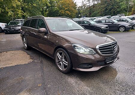 Mercedes-Benz E 300 T Hybrid Comand&Leder&Memo&Massage