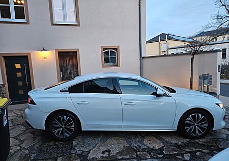 Peugeot 508 HYBRID 225 e-EAT8 Allure Allure