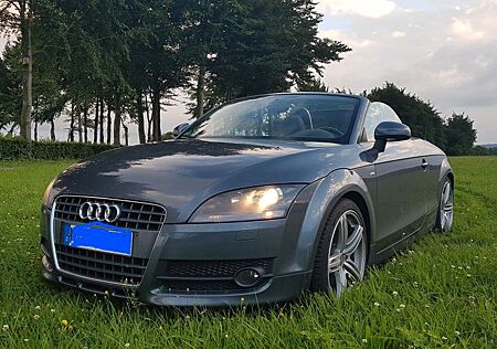 Audi TT Roadster 2.0 TFSI S tronic -