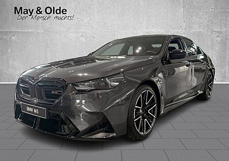 BMW M5 Limousine Sportpaket AHK-klappbar AHK El. Pan