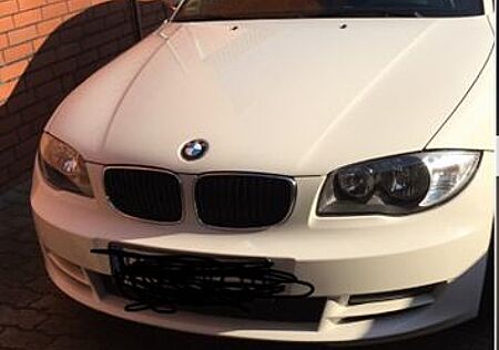 BMW 120i Cabrio -