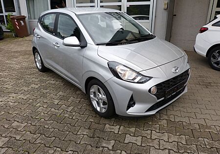 Hyundai i10 Trend AUTOMATIK LHZ SHZ PDC APPLE KLIMA