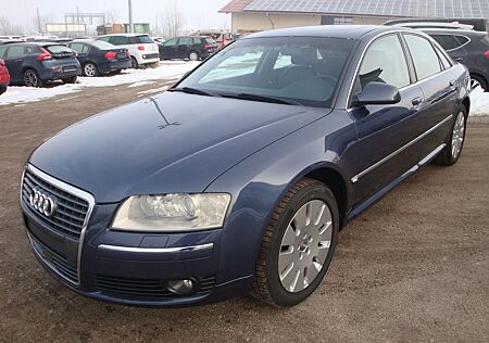 Audi A8 3.2 FSI quattro