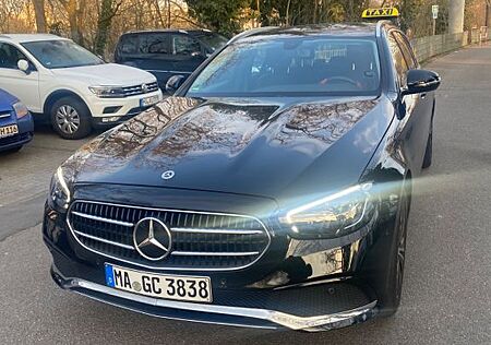 Mercedes-Benz E 200 d T Autom. -