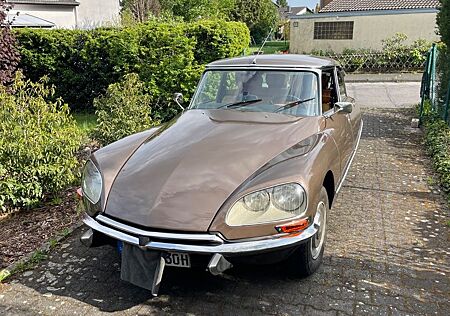 Citroën DS 23