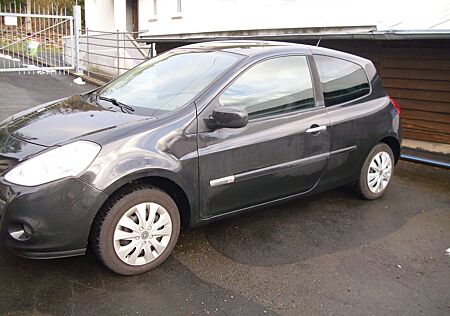 Renault Clio Dynamique 1.2 16V 75 Dynamique