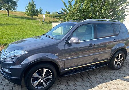 SsangYong Rexton 2.2 e-XDI 4x4 Executive AHK Leder 7-Sitze