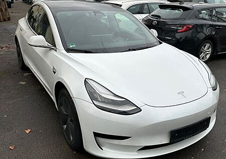 Tesla Model 3 Langstreckenbatterie - Allradantrieb...