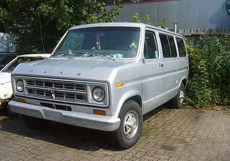 Ford Econoline E 150 Oldtimer 6 Zylinder