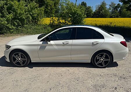 Mercedes-Benz C 400 4MATIC AMG Line Autom. AMG Line