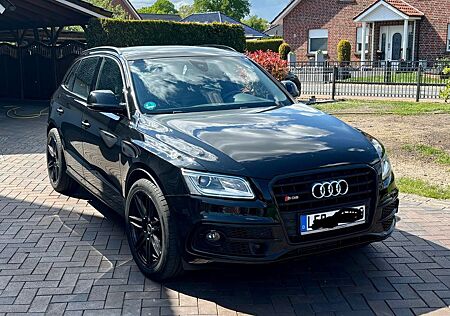 Audi SQ5 3.0 TDI plus Competition allblack Vollaust.