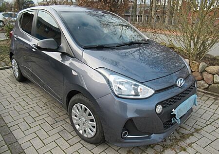 Hyundai i10 1.0 Passion Plus Passion + Klimaautomatik