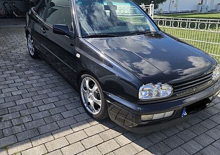 VW Golf Volkswagen 3 Cabrio teilrestauriert