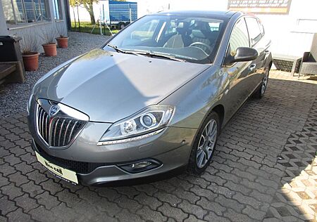 Lancia Delta Oro,Automatik,Klima,Schiebedach,Leder,SHZ.