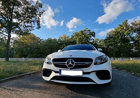 Mercedes-Benz E 63 AMG T-Modell, 4MATIC+, MB-100, unfallfrei