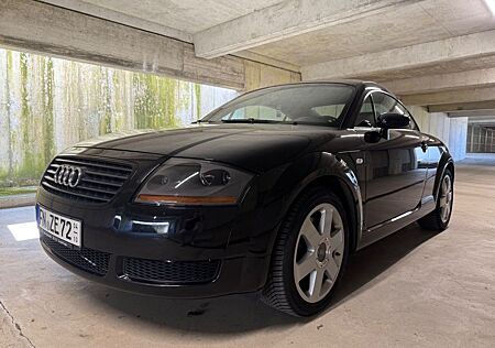 Audi TT Coupe 1.8T 132 kW -
