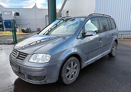 VW Touran Volkswagen 1.6 Basis