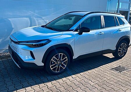 Toyota Corolla Cross 2.0 Hybrid MJ26 el.Heckk.Winterpak