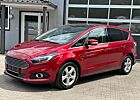 Ford S-Max Titanium * 7 Sitze * LED * Pano *