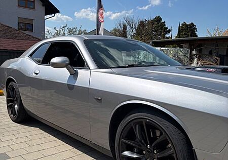 Dodge Challenger,  R/T