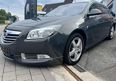 Opel Insignia A Sports Tourer Sport*Leder*Xenon*Panor