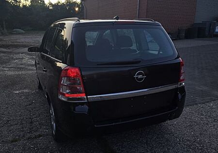 Opel Zafira 1.8 -