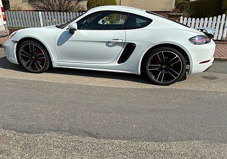 Porsche Cayman s