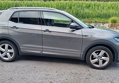 VW T-Cross Volkswagen 1.0 TSI OPF 85kW DSG Style R-Line, AHK