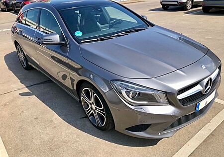 Mercedes-Benz CLA 220 Shooting Brake CLA 220 CDI Shooting Brake 7G DCT Pano Navi PDC