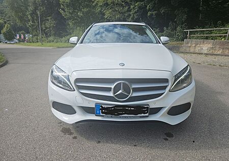 Mercedes-Benz C 200 d T-AUTOM/KLMTR/SHZ/NAVI/LED/ALU/AHK/TOP!
