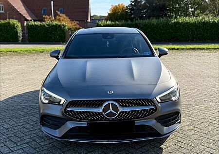 Mercedes-Benz CLA 220 Shooting Brake CLA 220 d AMG Line