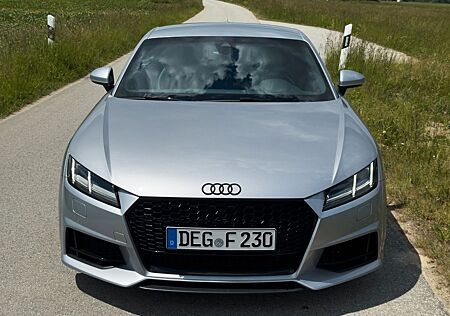 Audi TT Coupe 2.0 TFSI - Handschalter, Frontantrieb