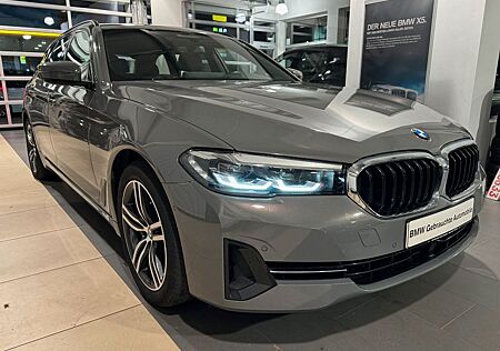 BMW 520 d Touring Panoramadach - Berninagrau