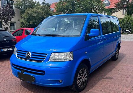 VW T5 Caravelle Volkswagen T5 Lang