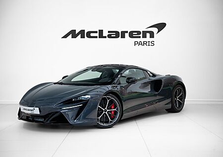 McLaren Artura Spider