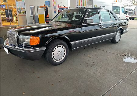 Mercedes-Benz 560 SEL W126
