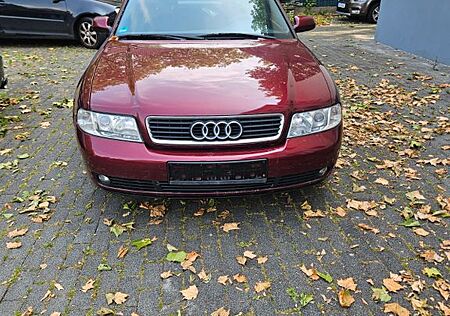 Audi A4 1.6 -