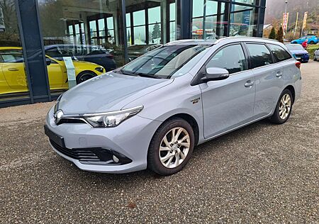 Toyota Auris Touring Sports Hybrid
