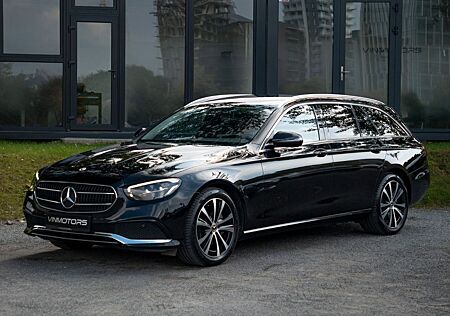 Mercedes-Benz E 300 /PLUG-IN/LED/KEYLESS/ACC