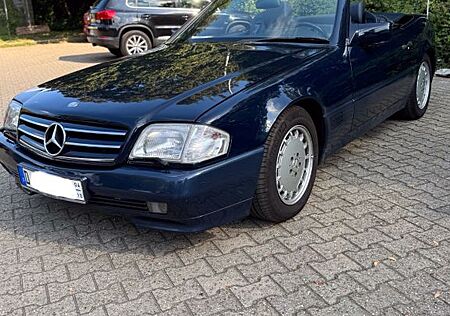 Mercedes-Benz SL 300 mit Hardtop