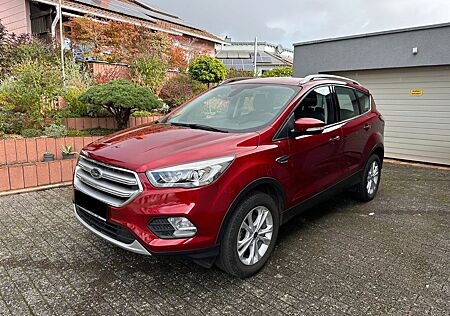 Ford Kuga 1,5 EcoBoost 4x2 110kW Titanium AHK