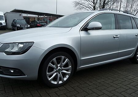 Skoda Superb Combi Exclusive, NAVI, AHK, DSG