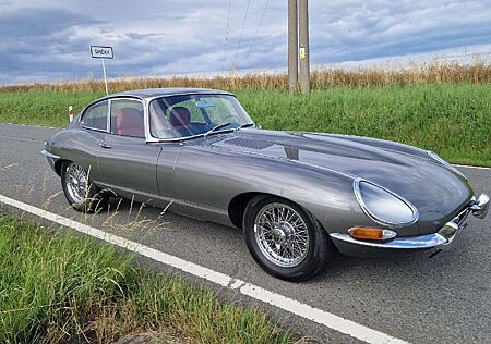 Jaguar E-Type 4.2 Series 1½ (1967)