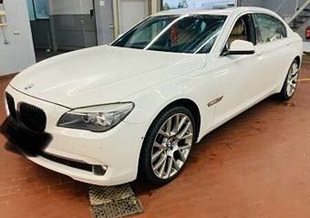 BMW 750Li individual Leder Navi
