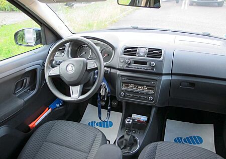 Skoda Roomster Ambition Schekheft lückenlos.