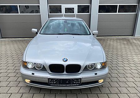 BMW 520i -E39