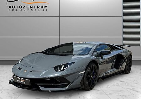 Lamborghini Aventador SVJ XPEL LIFT SENSONUM CARBON 1.425 KM