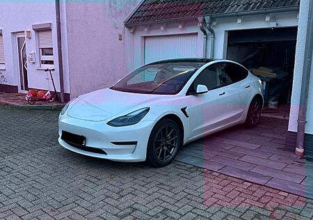 Tesla Model 3 Long Range