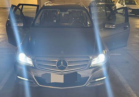 Mercedes-Benz C 220 CDI 4MATIC T AVANTGARDE Autom. AVANTGARDE